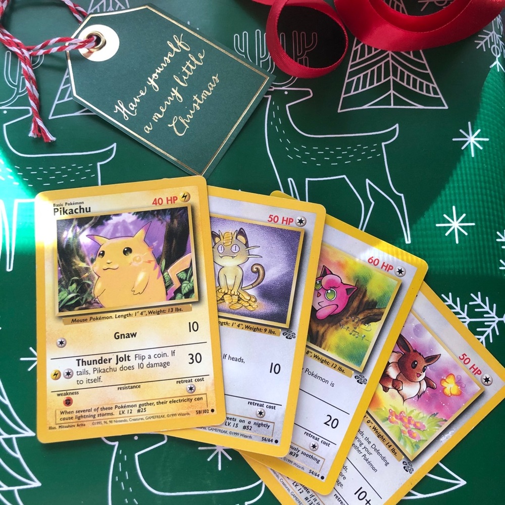 Vintage 90’s Pokémon trading cards 25 pack